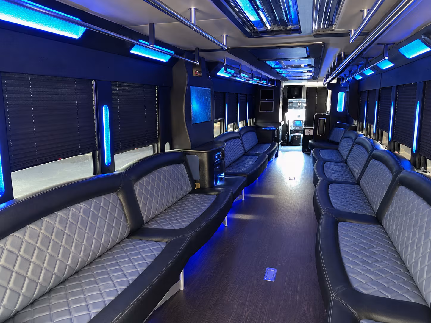 Akron Homecoming & Prom Party Bus Rentals
