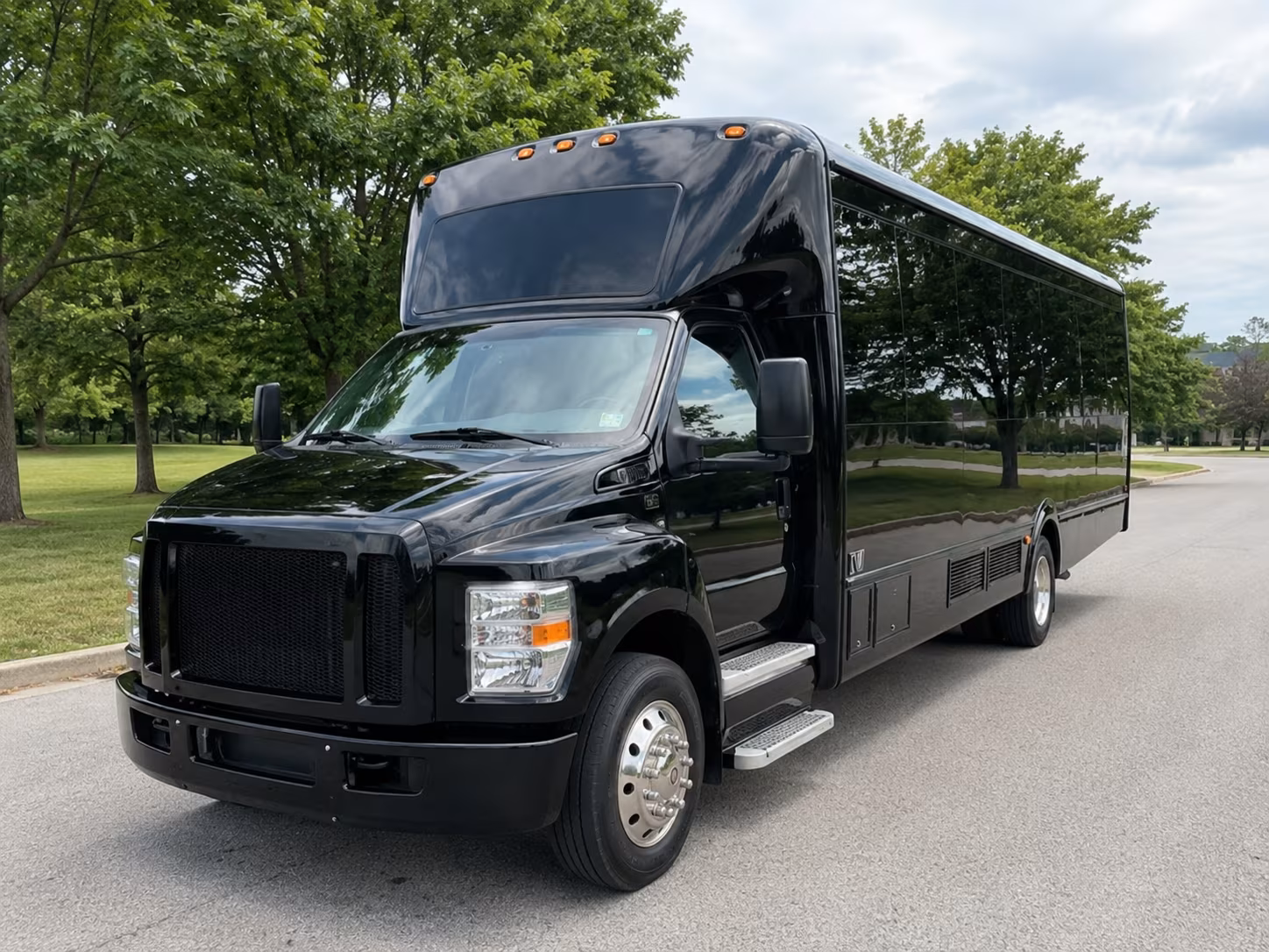 Pittsburgh Birthday, Sweet 16, & Quinceañera Party Bus Rentals