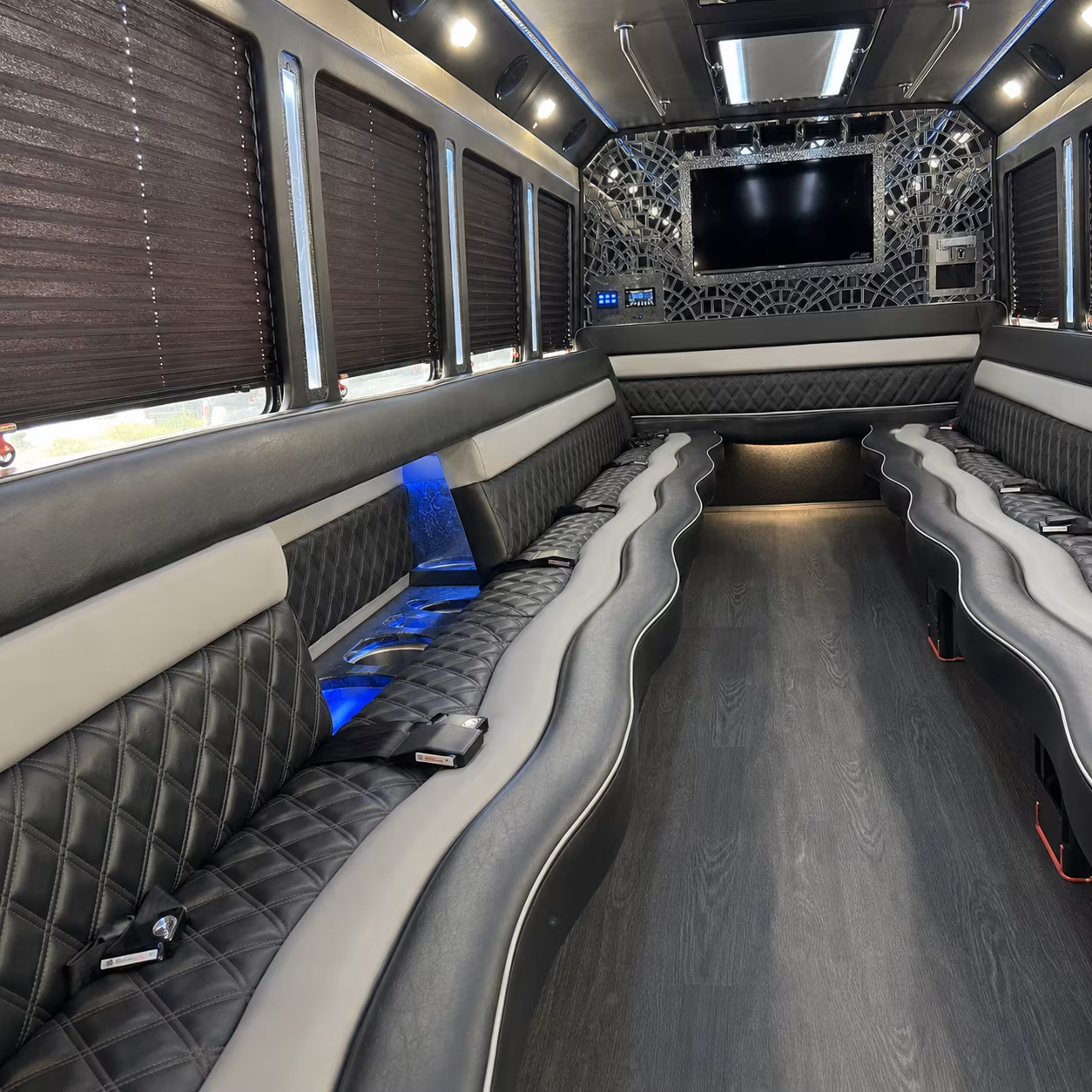 Pittsburgh Birthday, Sweet 16, & Quinceañera Transportation group transportation