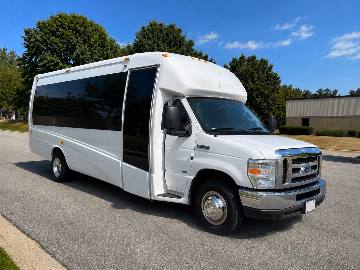 Pittsburgh Corporate Transportation party bus exterior