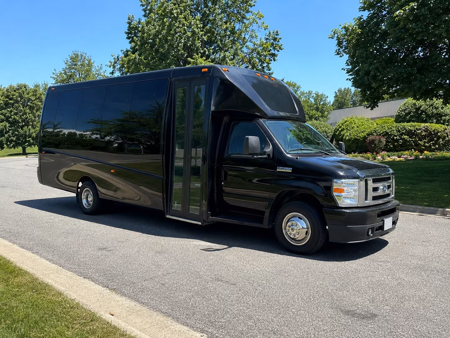 Pittsburgh Prom & Homecoming Transportation party bus exterior