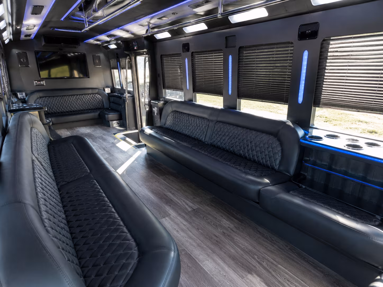 Pittsburgh Winery Tour & Pub Crawl Transportation party bus exterior